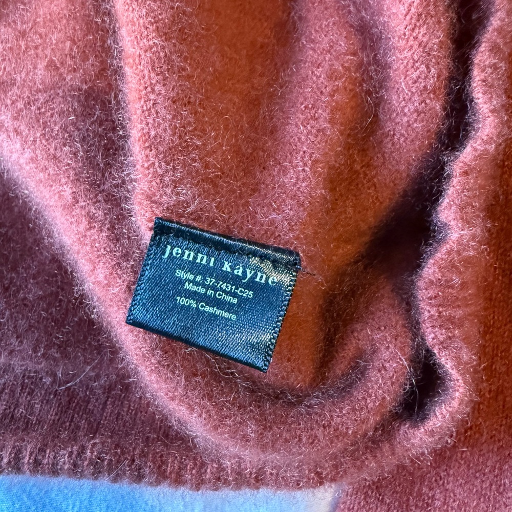 Jenni Kayne Terracotta V-Neck Sweater - Picture 5 of 6